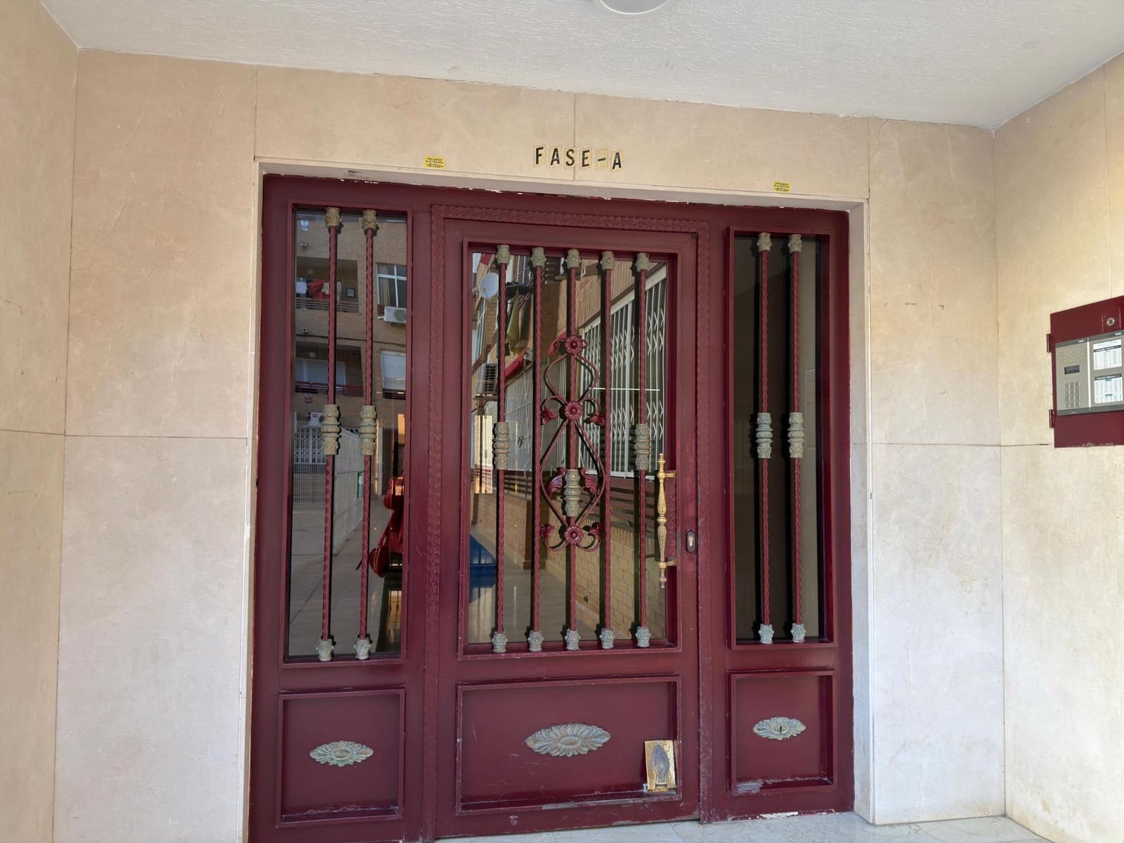 Ático en Torrevieja en venta con piscina garaje - 100.000 € (Ref: 9748164)