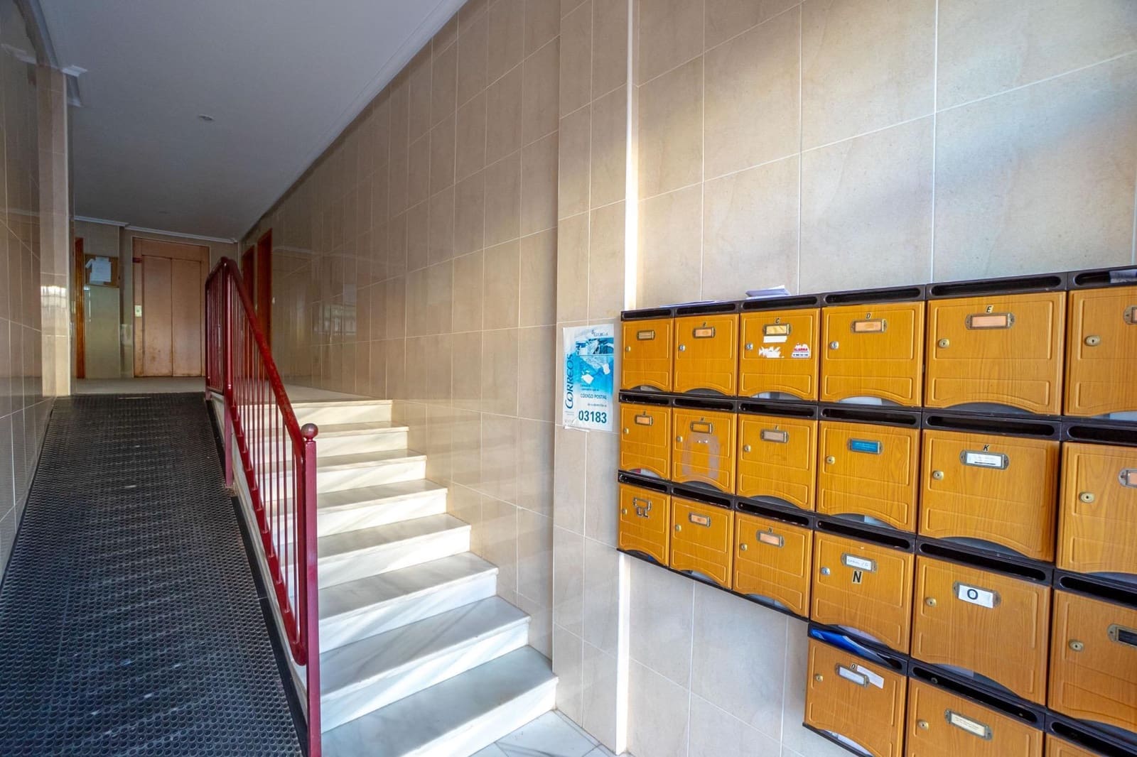 3 makuuhuone Huoneisto myytävänä paikassa Torrevieja mukana 
autotalli - 169 000 € (Ref: 9770771)