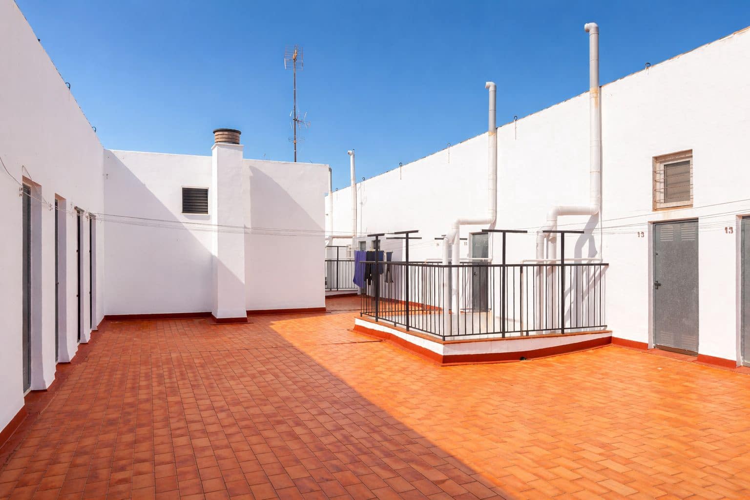 1 soverom Leilighet til salgs i Torrevieja med svømmebasseng - € 109 500 (Ref: 9780722)