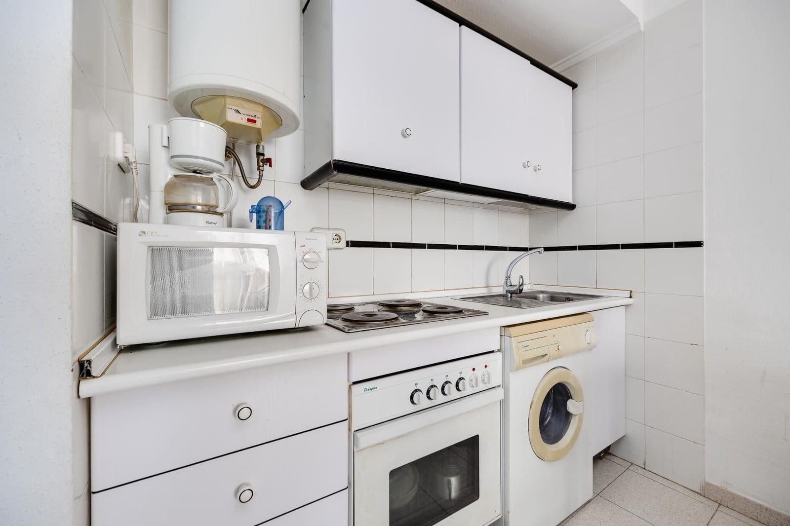 1 soverom Leilighet til salgs i Torrevieja med svømmebasseng - € 109 500 (Ref: 9780722)