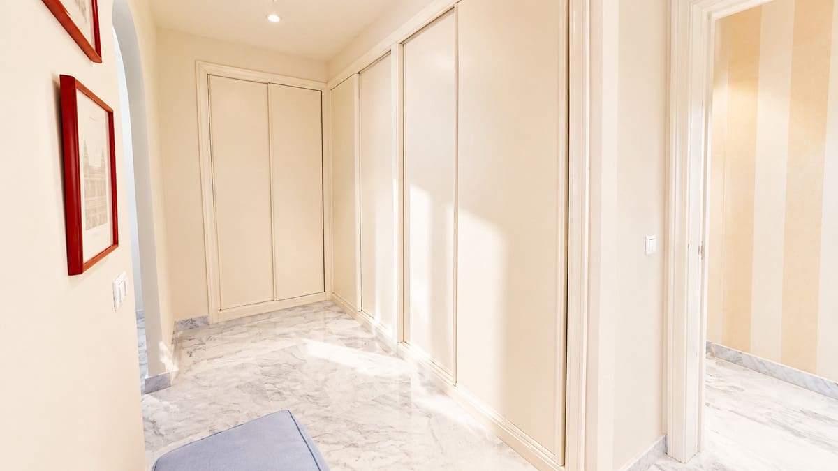 Apartamento de 4 habitaciones en Guadalmina en venta con piscina - 850.000 € (Ref: 10022627)