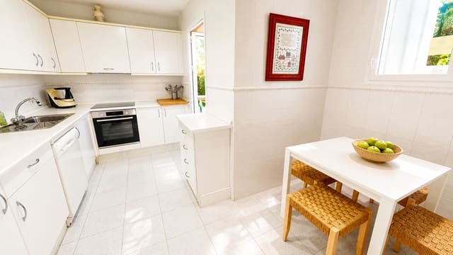 4 camera da letto Appartamento in vendita in Guadalmina Baja, Marbella con piscina - 850.000 € (Rif: 10022627)
