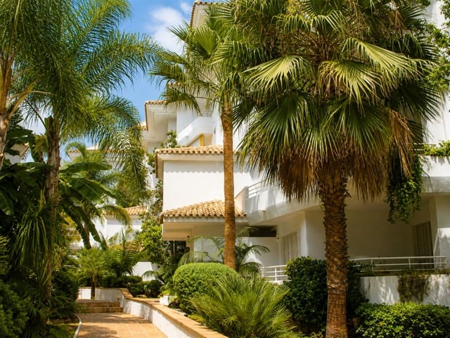 4 makuuhuone Kattohuoneisto myytävänä paikassa Guadalmina Baja, Marbella mukana uima-altaan 
autotalli - 975 000 € (Ref: 10022628)