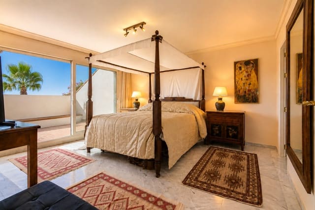 4 camera da letto Attico in vendita in Guadalmina Baja, Marbella con piscina garage - 975.000 € (Rif: 10022628)
