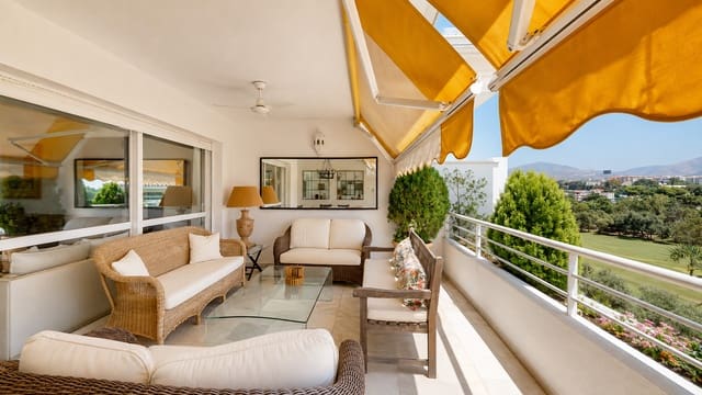 4 chambre Penthouse à vendre à Guadalmina Baja, Marbella avec piscine - 1 060 000 € (Ref: 10027461)