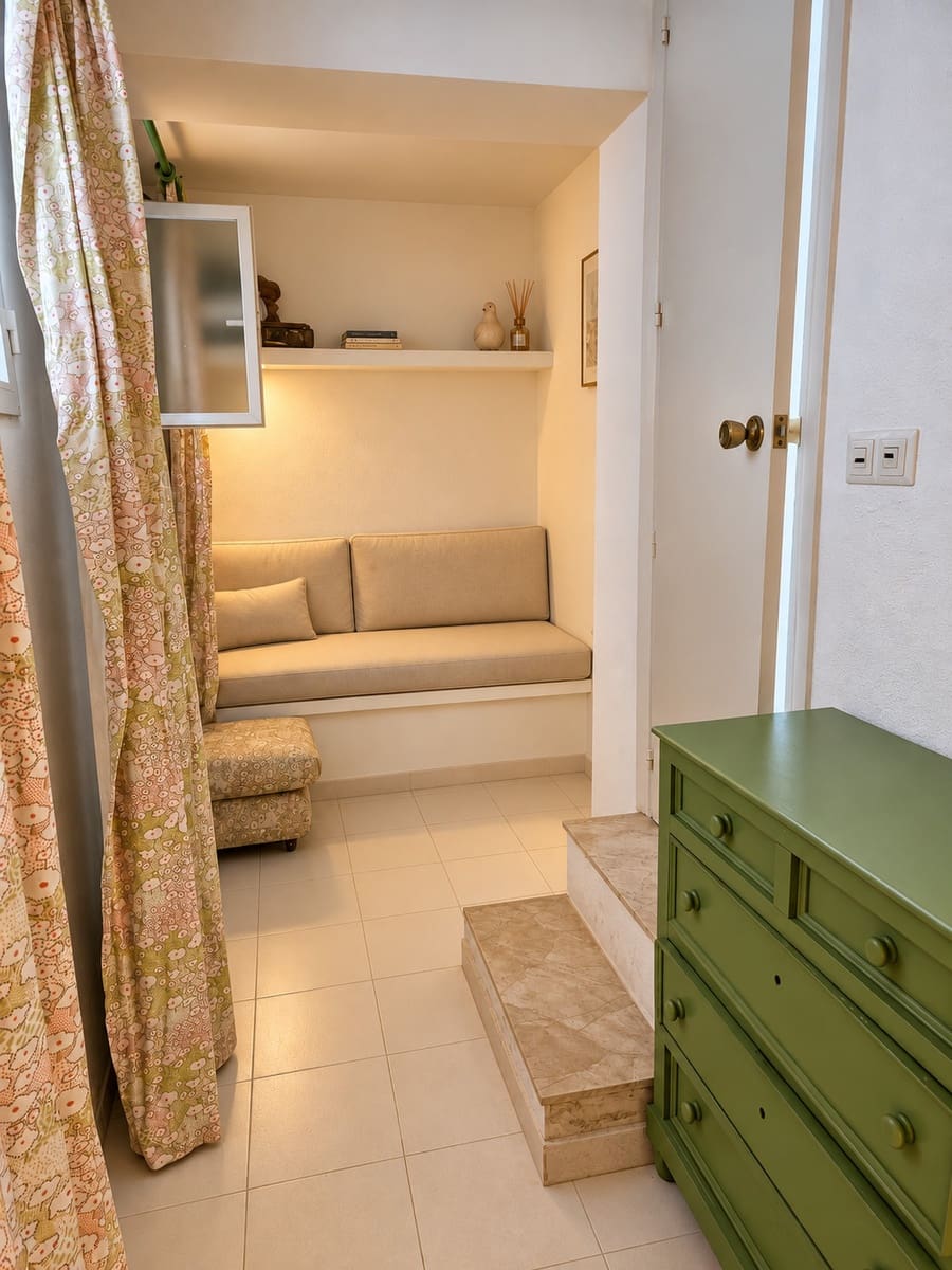 2 soverom Strandleiligheter til salgs i Guadalmina med svømmebasseng garasje - € 950 000 (Ref: 10142562)