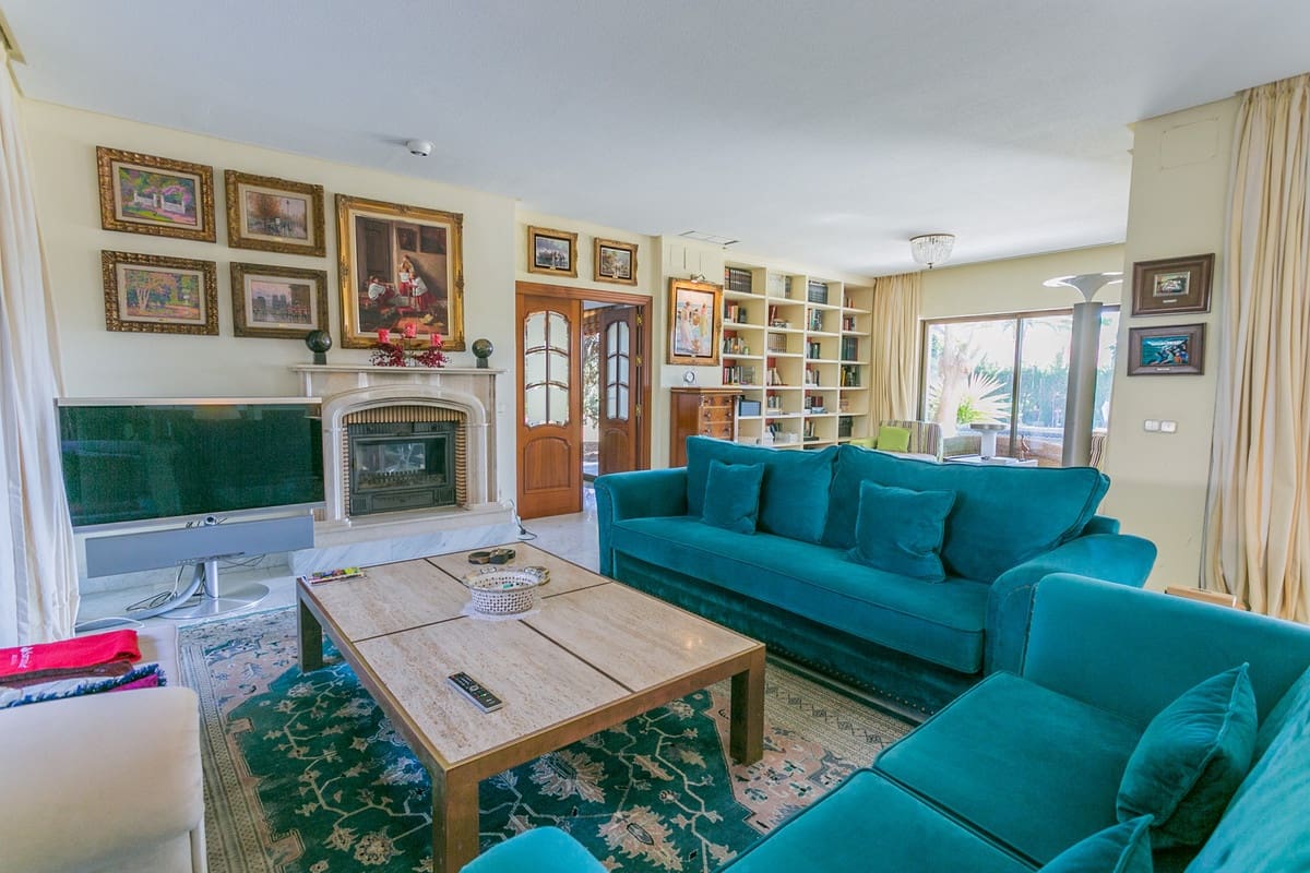 9 sypialnia Willa na sprzedaż w Guadalmina z basenem garażem - 6 200 000 € (Ref: 8220355)