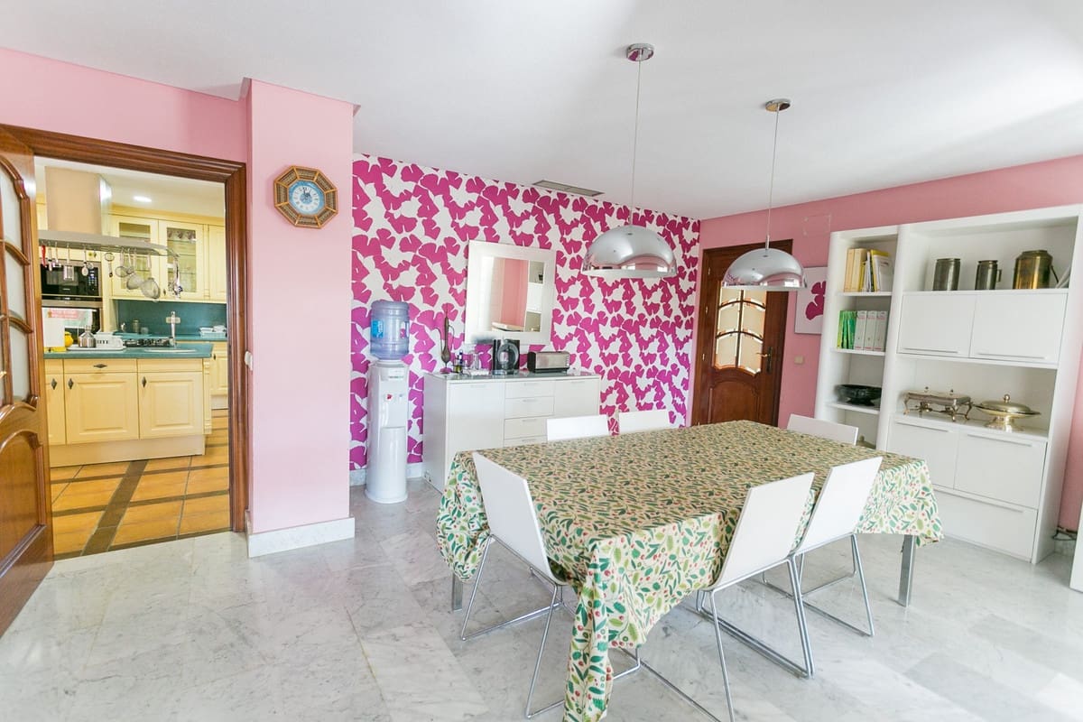 9 sypialnia Willa na sprzedaż w Guadalmina z basenem garażem - 6 200 000 € (Ref: 8220355)