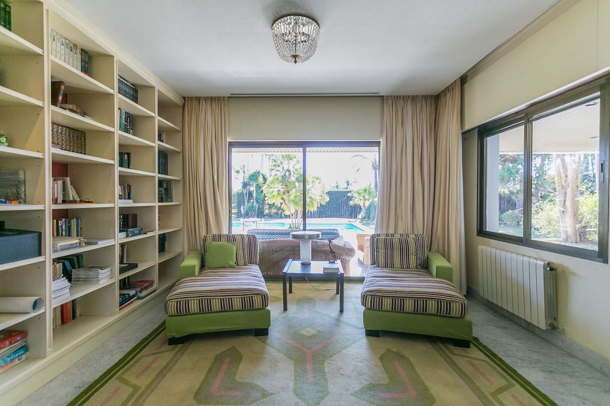 9 sypialnia Willa na sprzedaż w Guadalmina z basenem garażem - 6 200 000 € (Ref: 8220355)