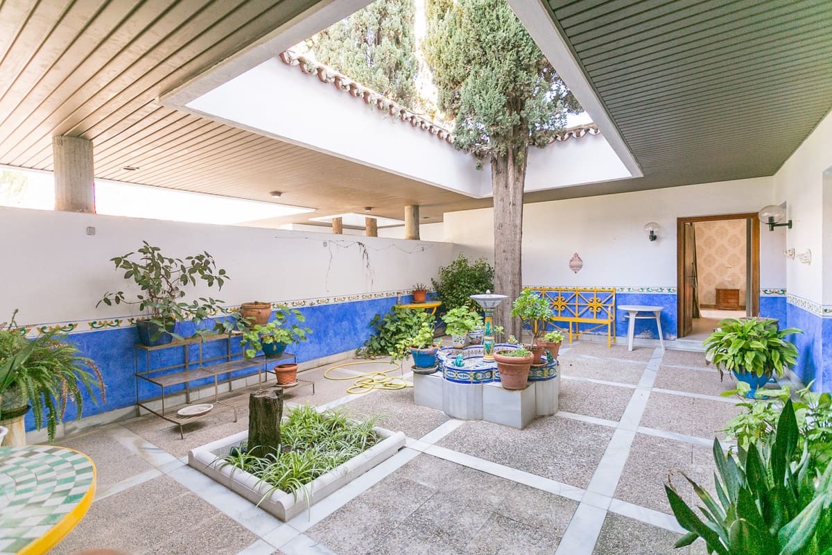 9 sypialnia Willa na sprzedaż w Guadalmina z basenem garażem - 6 200 000 € (Ref: 8220355)