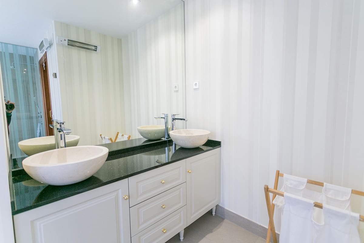 9 sypialnia Willa na sprzedaż w Guadalmina z basenem garażem - 6 200 000 € (Ref: 8220355)