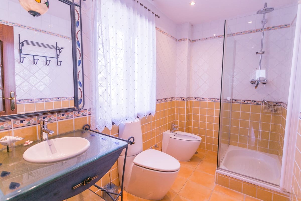 9 sypialnia Willa na sprzedaż w Guadalmina z basenem garażem - 6 200 000 € (Ref: 8220355)