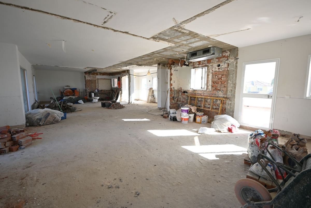 4 soveværelse Penthouse til salg i Guadalmina med swimmingpool garage - € 570.000 (Ref: 8335638)