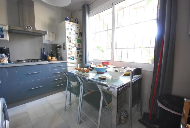 3 sypialnia Willa na sprzedaż w Guadalmina z garażem - 1 050 000 € (Ref: 8665935)