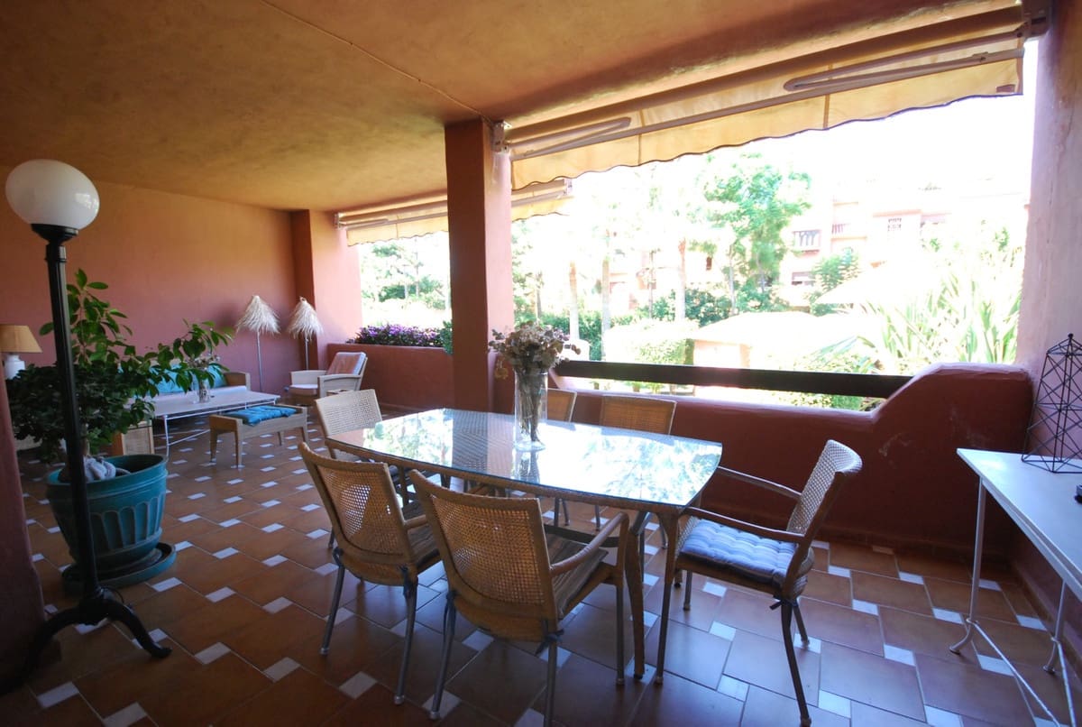 2 sypialnia Apartament na sprzedaż w Guadalmina z basenem garażem - 595 000 € (Ref: 8703264)