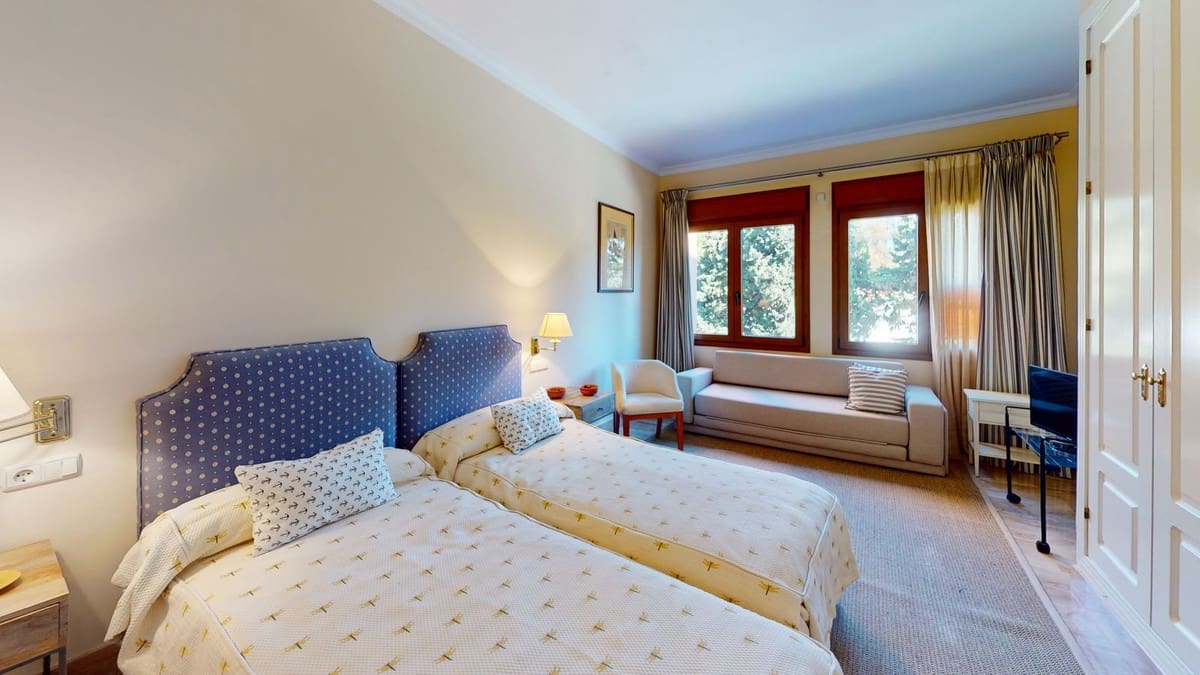 2 sypialnia Apartament na sprzedaż w Guadalmina z basenem garażem - 595 000 € (Ref: 8703264)