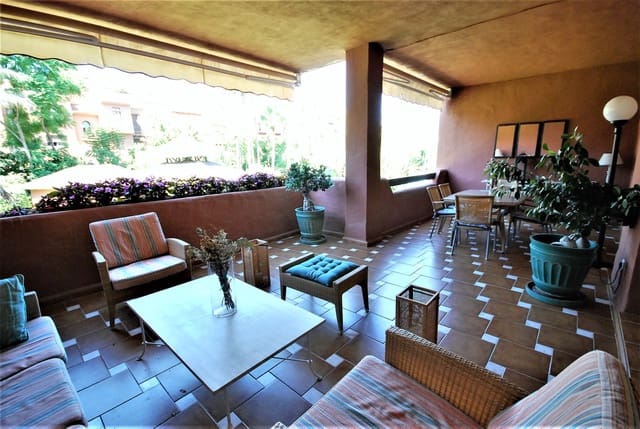 2 makuuhuone Huoneisto myytävänä paikassa Guadalmina Baja, Marbella mukana uima-altaan 
autotalli - 595 000 € (Ref: 8703264)