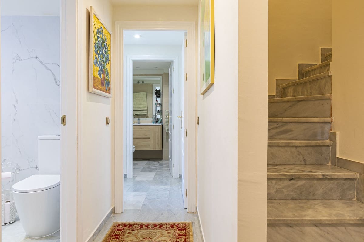 4 soverom Penthouse til salgs i Guadalmina med svømmebasseng garasje - € 950 000 (Ref: 8769082)