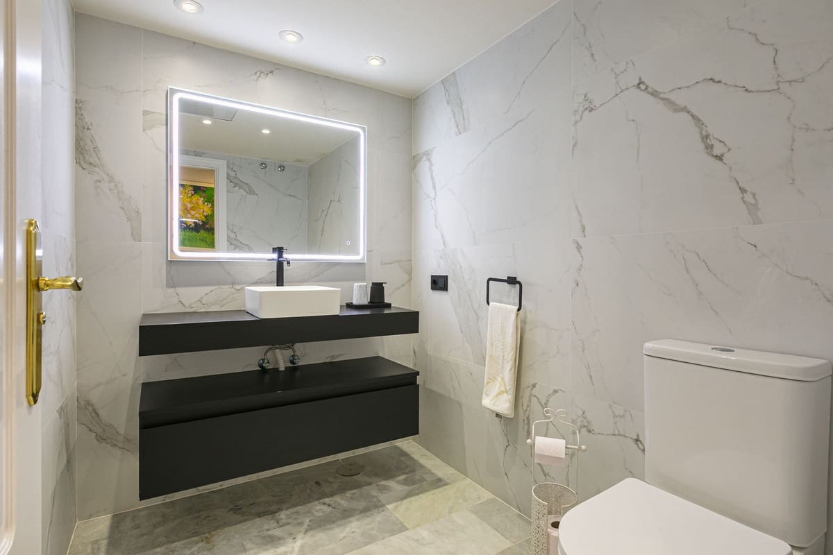 4 soverom Penthouse til salgs i Guadalmina med svømmebasseng garasje - € 950 000 (Ref: 8769082)