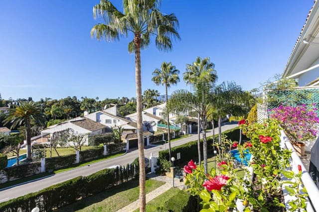 4 soverom Penthouse til salgs i Guadalmina Baja, Marbella med svømmebasseng garasje - € 950 000 (Ref: 8769082)