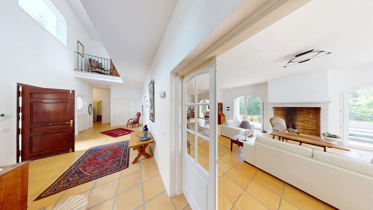 3 soveværelse Villa til salg i Guadalmina med swimmingpool garage - € 3.750.000 (Ref: 8825161)