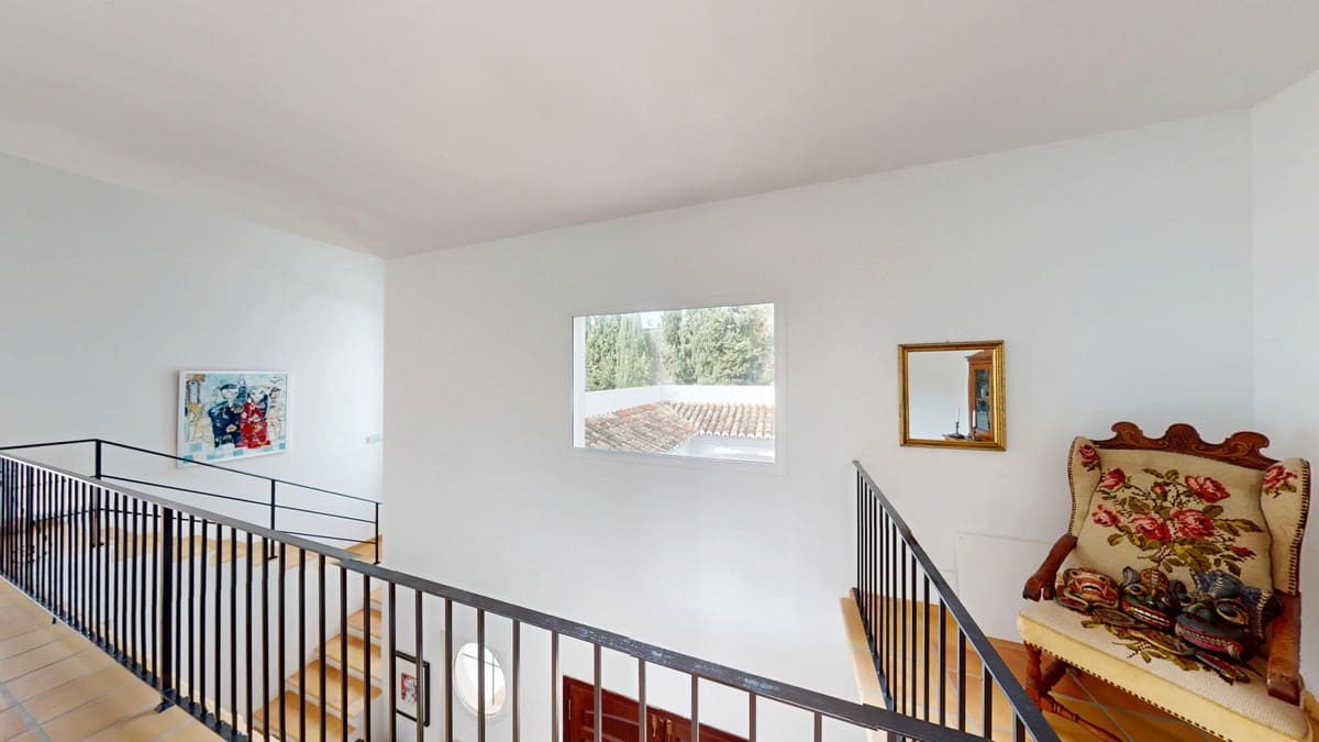 3 soveværelse Villa til salg i Guadalmina med swimmingpool garage - € 3.750.000 (Ref: 8825161)