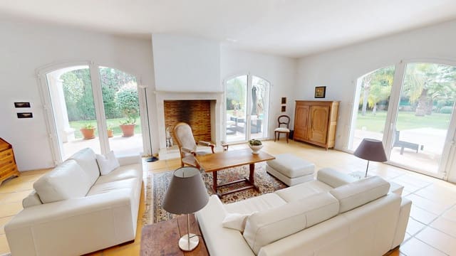 3 sypialnia Willa na sprzedaż w Guadalmina Baja, Marbella z basenem garażem - 3 750 000 € (Ref: 8825161)