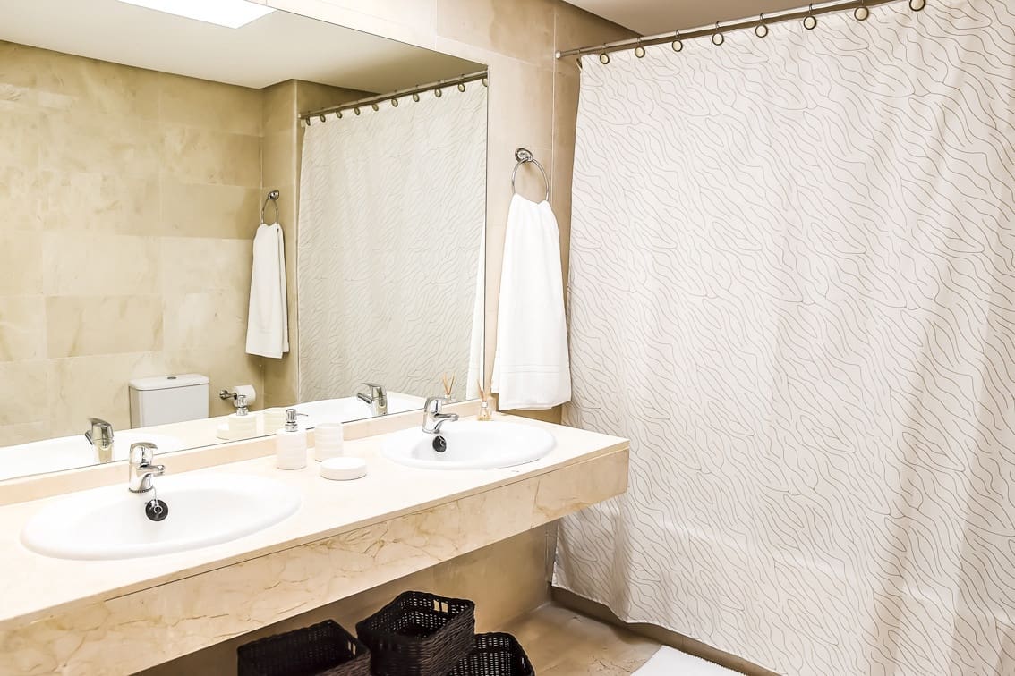 3 bedroom Penthouse for rent in Guadalmina with pool garage - € 3,200 (Ref: 9001254)