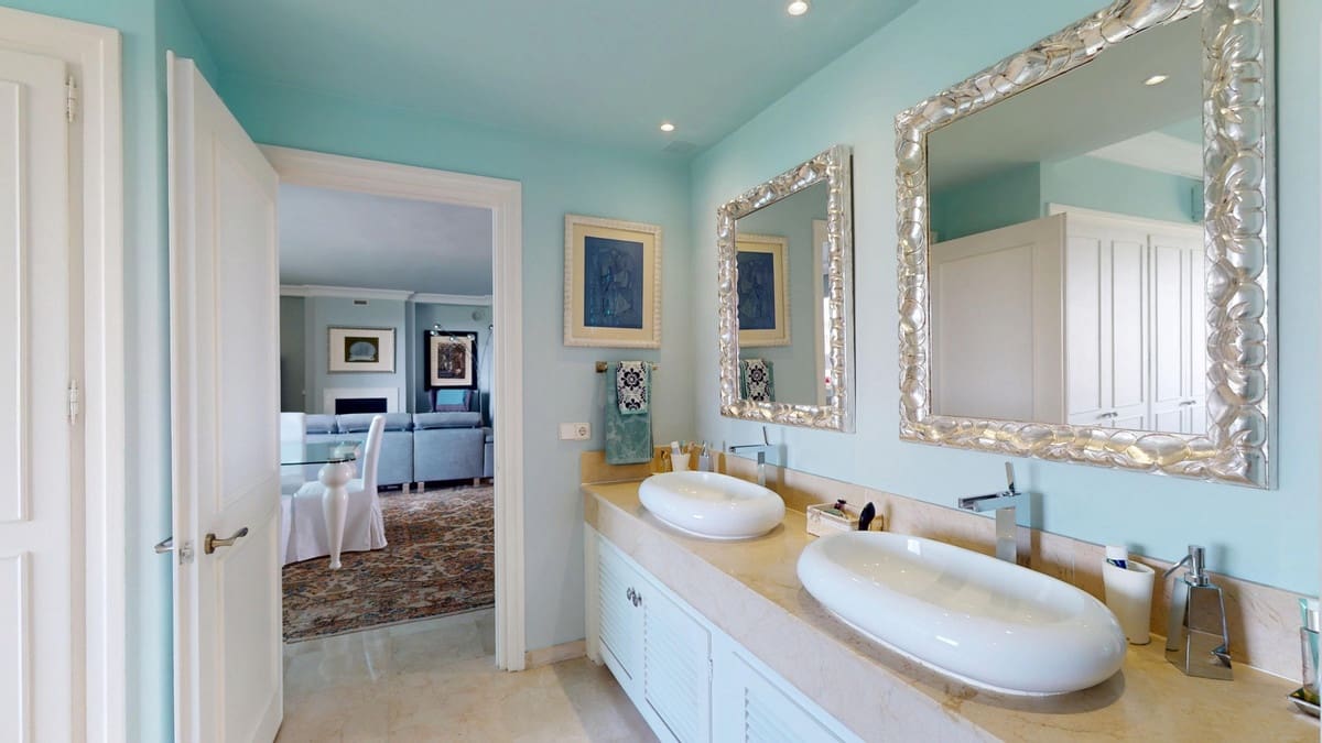 3 bedroom Apartment for sale in Guadalmina with pool garage - € 790,000 (Ref: 9065529)