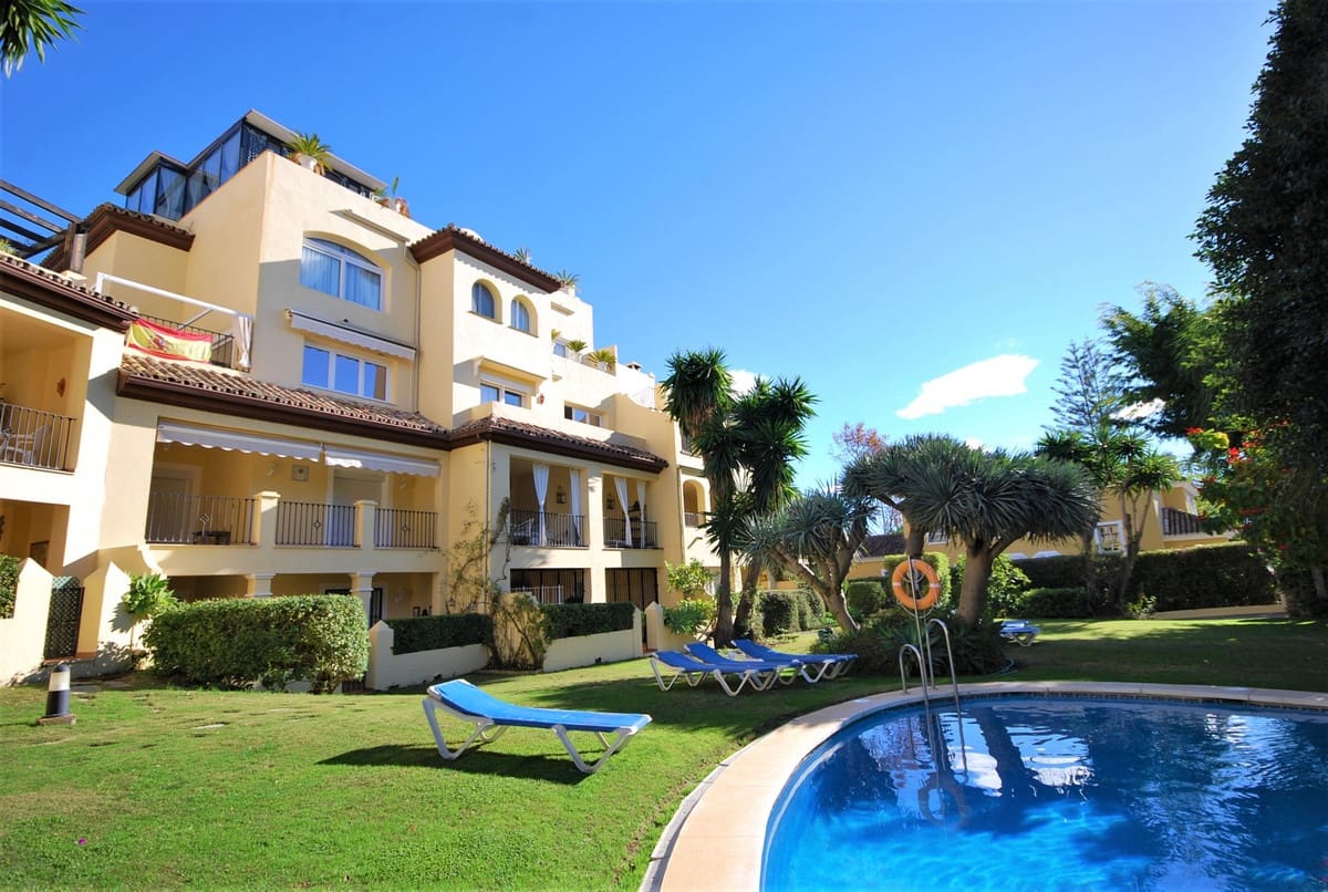 3 soverom Penthouse til salgs i Guadalmina med svømmebasseng garasje - € 680 000 (Ref: 9085558)