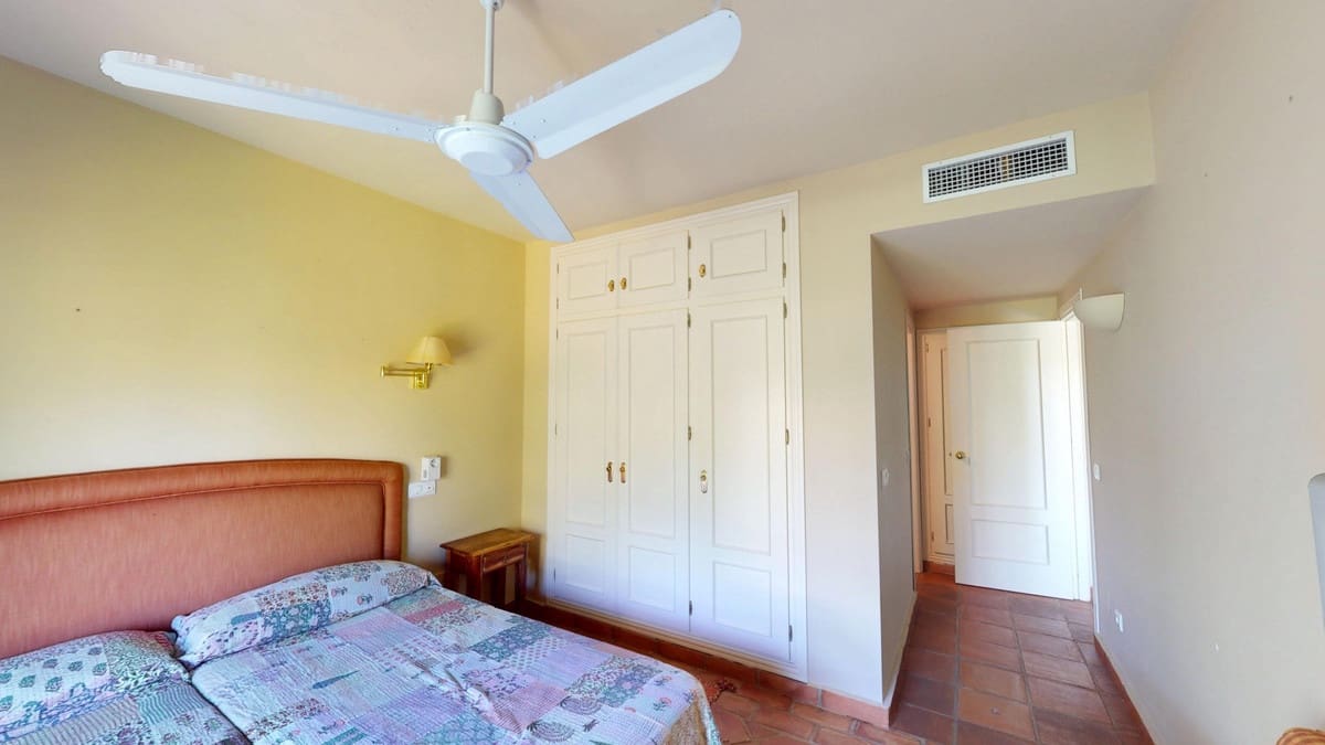 4 slaapkamer Appartement te koop in Guadalmina met zwembad garage - € 799.000 (Ref: 9181890)