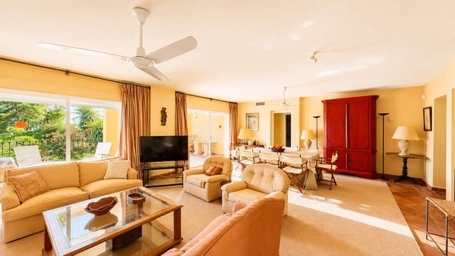 4 Zimmer Apartment zu verkaufen in Guadalmina Alta, Marbella mit Pool Garage - 799.000 € (Ref: 9181890)