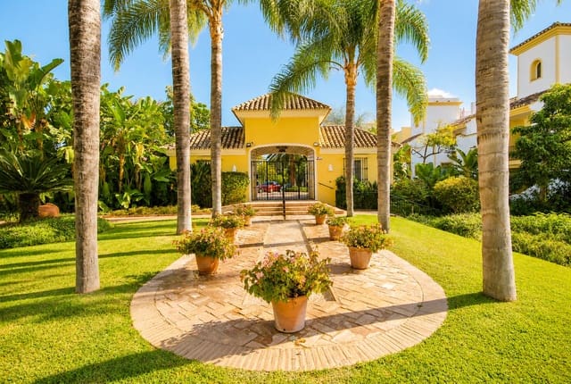 4 Zimmer Apartment zu verkaufen in Guadalmina Alta, Marbella mit Pool Garage - 799.000 € (Ref: 9181890)