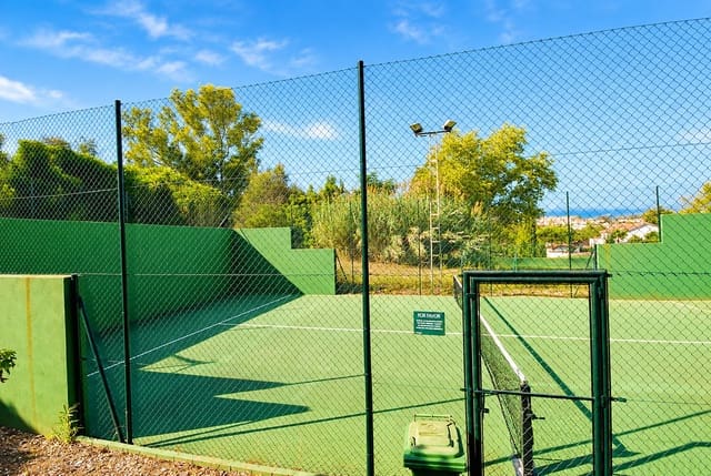 4 Zimmer Apartment zu verkaufen in Guadalmina Alta, Marbella mit Pool Garage - 799.000 € (Ref: 9181890)
