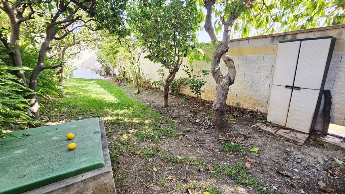 4 sypialnia Willa na sprzedaż w Miasto Malaga z basenem garażem - 1 240 000 € (Ref: 9187514)