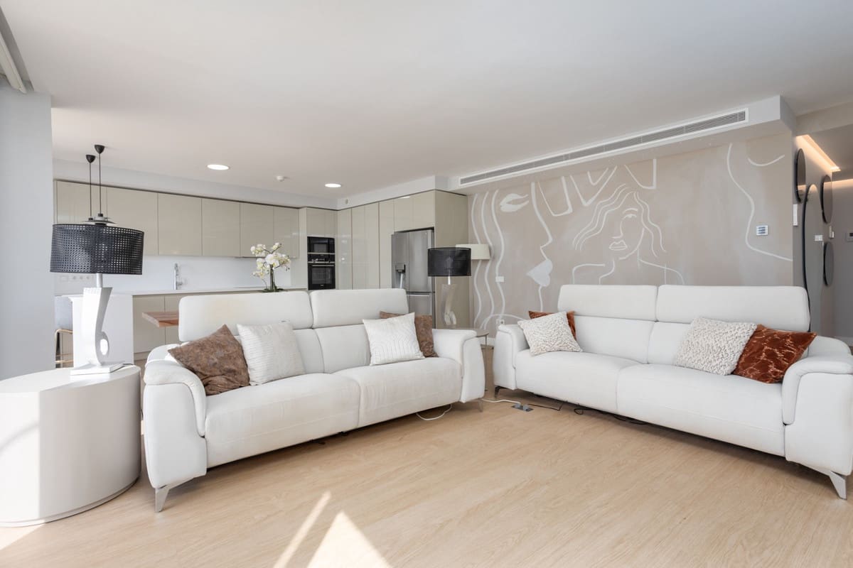 4 quarto Apartamento de Praia para venda em Estepona com piscina garagem - 1 350 000 € (Ref: 9204870)