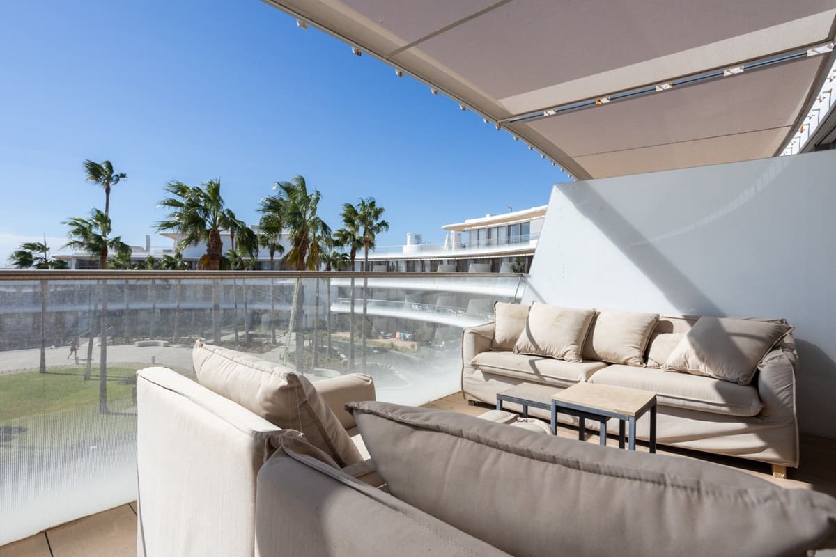 4 quarto Apartamento de Praia para venda em Estepona com piscina garagem - 1 350 000 € (Ref: 9204870)