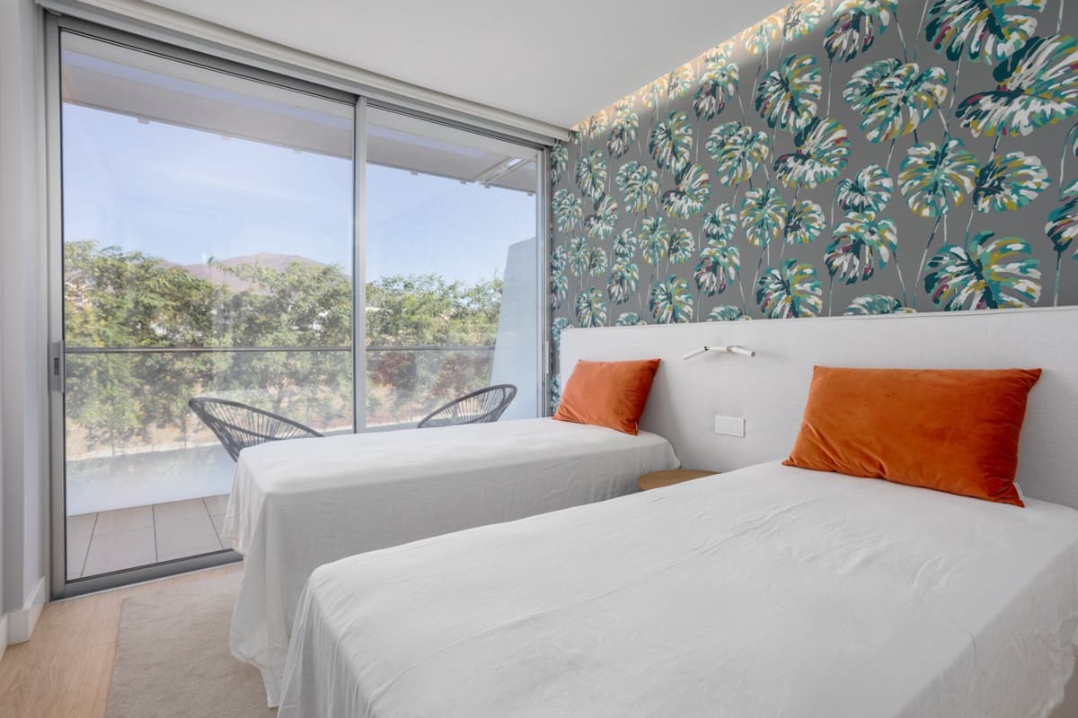 4 quarto Apartamento de Praia para venda em Estepona com piscina garagem - 1 350 000 € (Ref: 9204870)