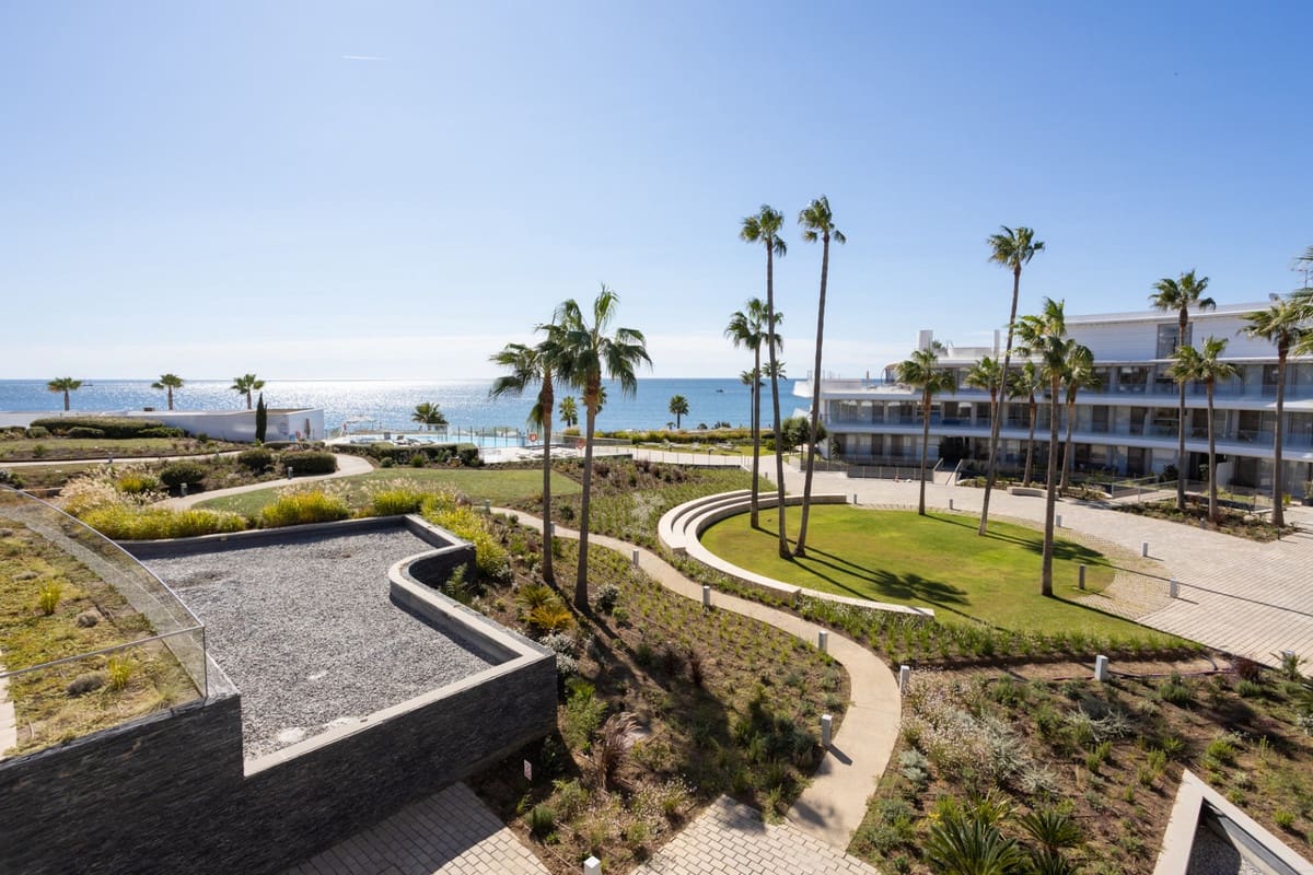 4 quarto Apartamento de Praia para venda em Estepona com piscina garagem - 1 350 000 € (Ref: 9204870)