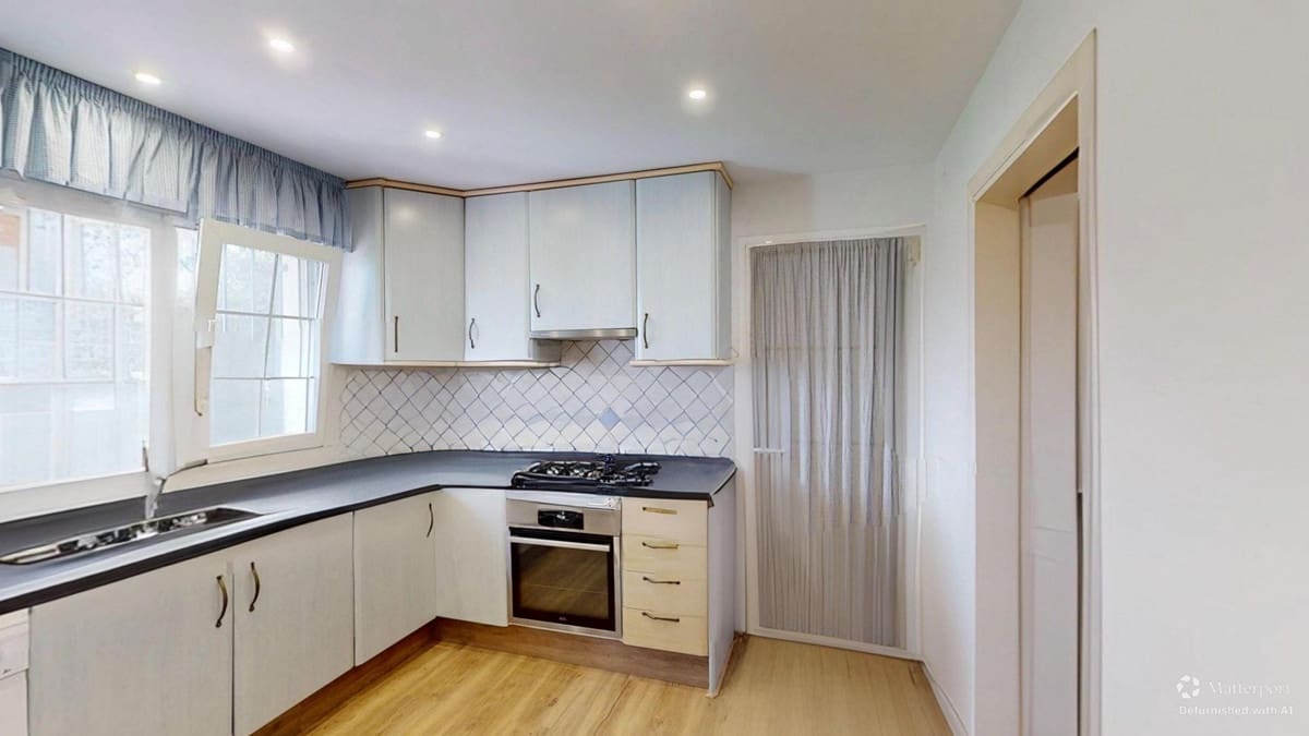 Chalet de 3 habitaciones en Estepona en venta con piscina garaje - 1.350.000 € (Ref: 9257541)