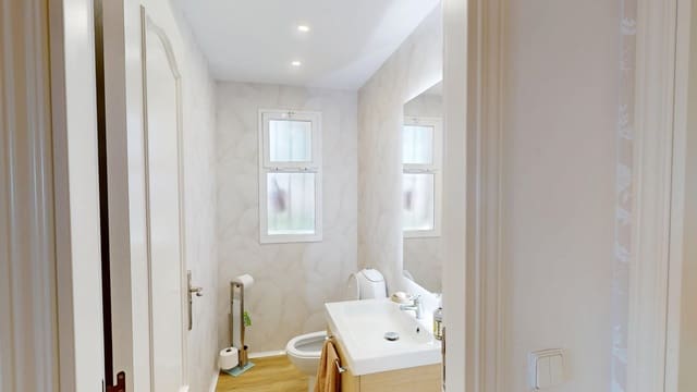 Chalet de 3 habitaciones en Estepona en venta con piscina garaje - 1.350.000 € (Ref: 9257541)