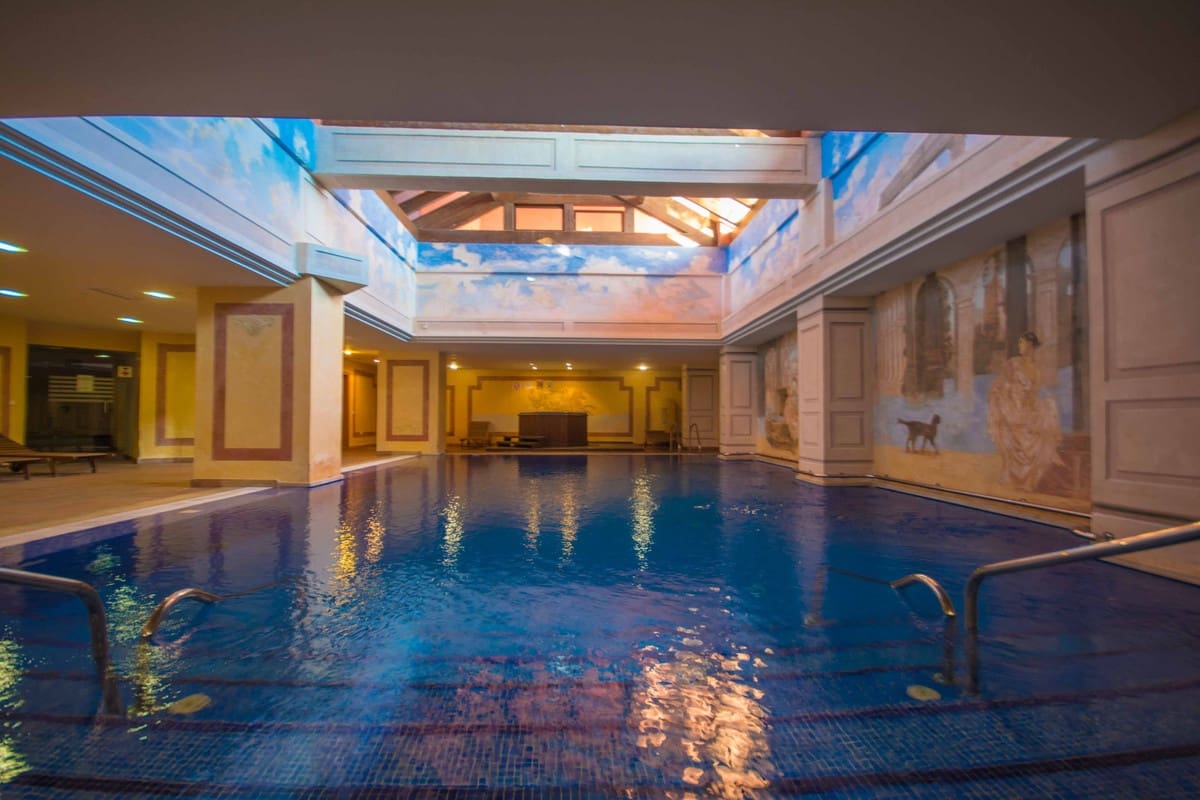 4 bedroom Beach Apartment for sale in New Golden Mile with pool garage - € 845,000 (Ref: 9271389)