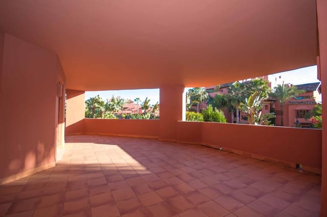 4 sovrum Strandlägenhet till salu i New Golden Mile, Estepona med pool garage - 845 000 € (Ref: 9271389)
