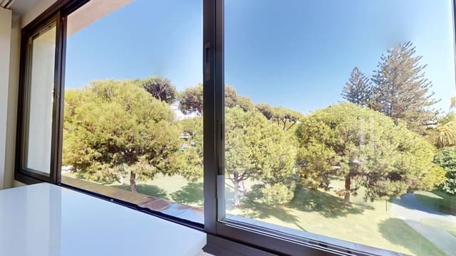 2 soveværelse Strandlejlighed til salg i Puerto Banus, Marbella med swimmingpool - € 1.050.000 (Ref: 9309107)