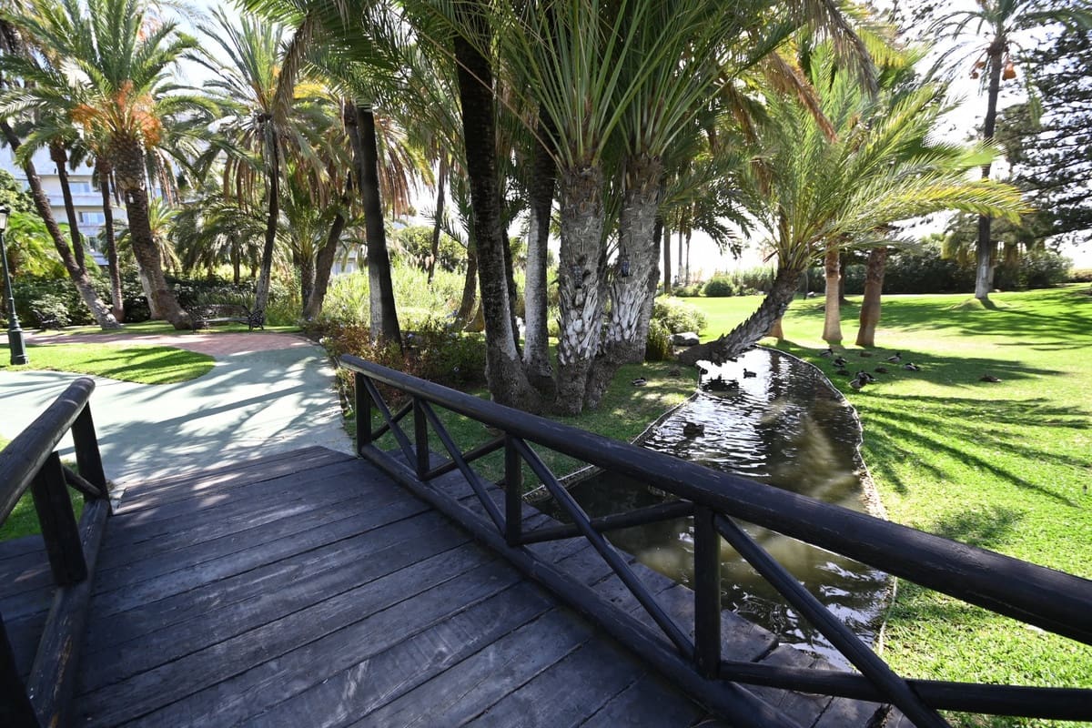 2 soveværelse Strandlejlighed til salg i Puerto Banus med swimmingpool - € 1.050.000 (Ref: 9309107)