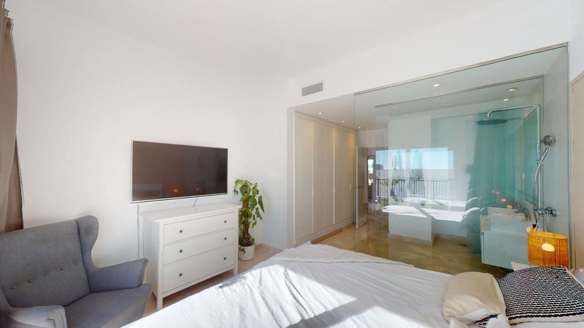 3 bedroom Apartment for sale in Benahavis with pool - € 575,000 (Ref: 9338478)