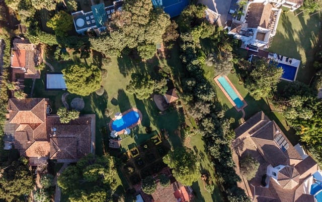 5 soverom Villa til salgs i Guadalmina Baja, Marbella med svømmebasseng garasje - € 5 850 000 (Ref: 9452301)