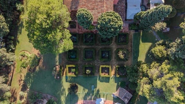 5 soverom Villa til salgs i Guadalmina Baja, Marbella med svømmebasseng garasje - € 5 850 000 (Ref: 9452301)