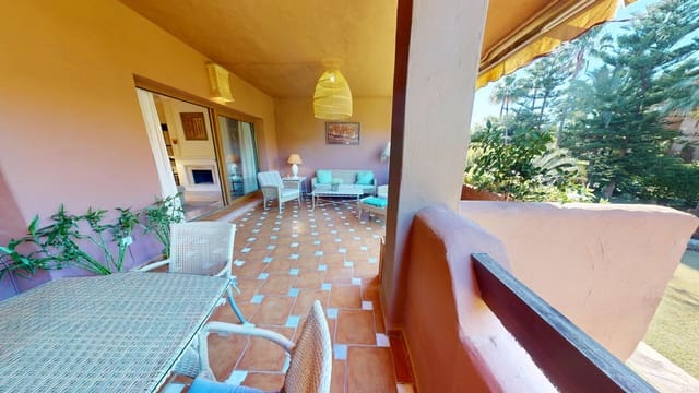 2 camera da letto Appartamento sulla Spiaggia in vendita in Guadalmina Baja, Marbella con piscina garage - 550.000 € (Rif: 9456497)