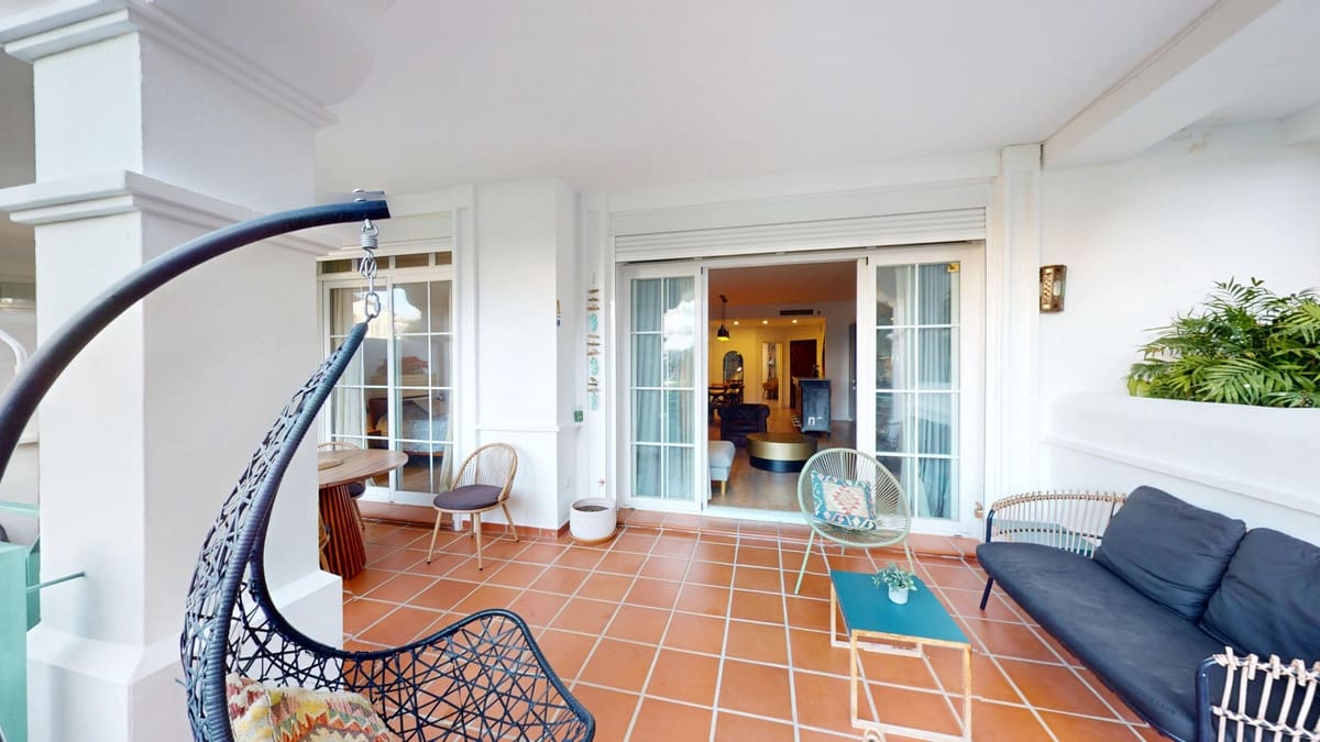 3 soverom Leilighet til salgs i Guadalmina med svømmebasseng garasje - € 525 000 (Ref: 9486871)